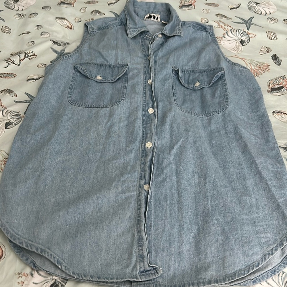 Xinno Light Denim Button Down